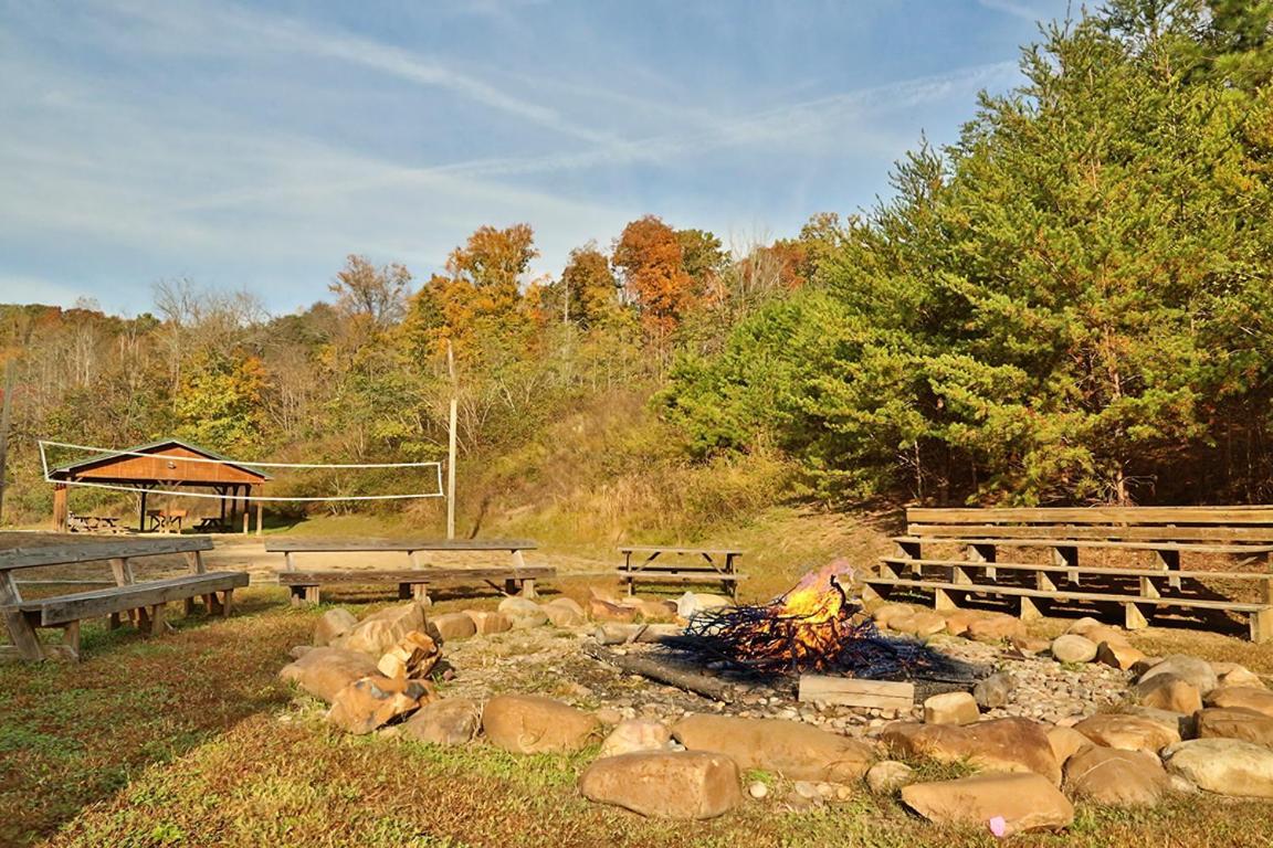 Oak Tree Lodge #3 비둘기 포지 외부 사진