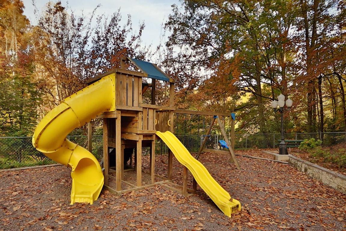 Oak Tree Lodge #3 비둘기 포지 외부 사진